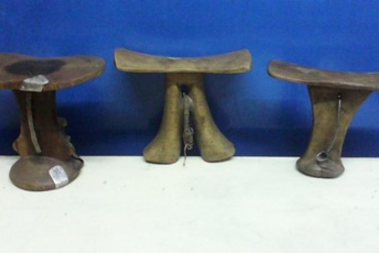  Turkana stools, head rests